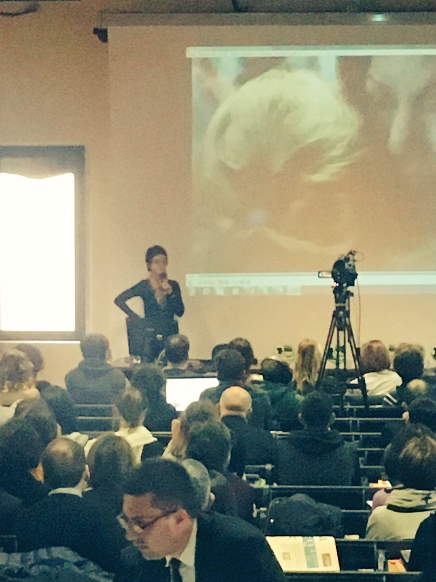 pepitttt95's tweet photo. #Teletopi 2016, la prof @GiovannaCosenza ci parla delle #emozioni percepite nei #videostorytelling https://t.co/DcLp2uwp72