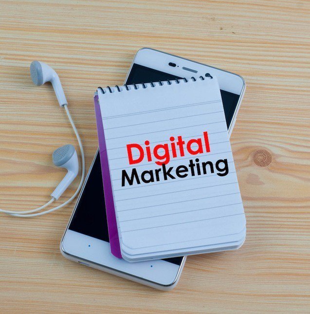 Que réserve 2017 à l'industrie du #marketingdigital ? sco.lt/8Y9fAf