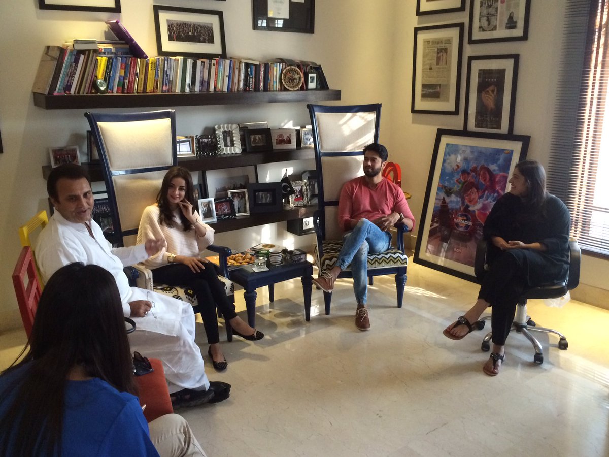 fahadmustafa26's tweet photo. #3B2 #3Bahadur #UnleashTheBahadur #Pakistan
#PressMeetup #HappeningNow
@sharmeenochinoy https://t.co/S8ieDy8lMc