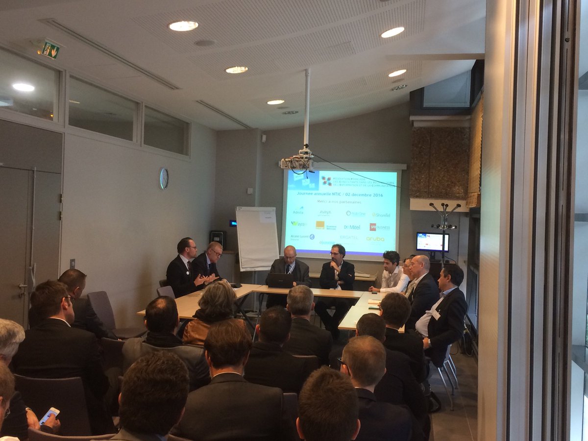 ShoreTel_FR's tweet photo. En direct de la table ronde Communications Unifiées #shoretel avec #FFCTIC #Tic #UCC @LpiloPilo https://t.co/AjZkId3bct