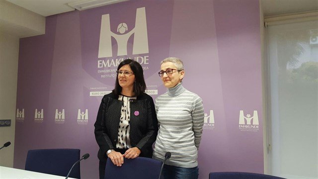 _ICMAT's tweet photo. La doctora en #matemáticas y responsable del blog 'Mujeres con ciencia' @MartaMachoS, Premio Emakunde a la Igualdad
https://t.co/JlSleGey4o https://t.co/LmGHXGX3fm
