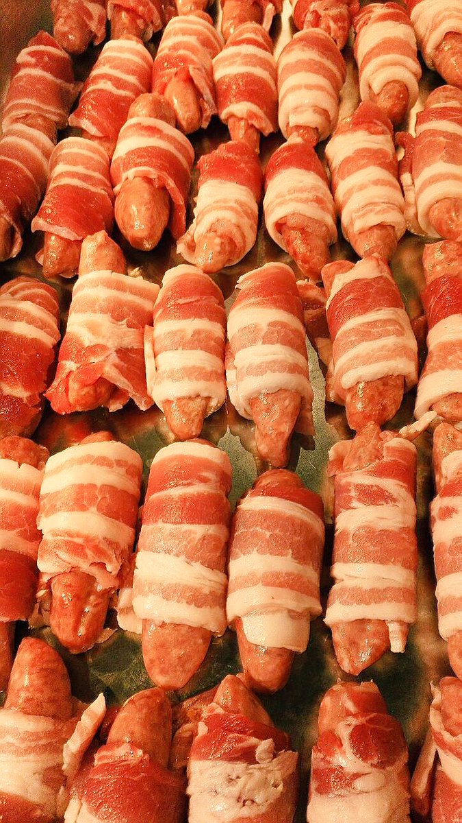 butchersquarter's tweet photo. All happening at the shop this morning.... #NewSign #BQLunch #PigsInBlankets #StuffedLamb #RevolutionaryCarrots #Butchers #NQ #Manchester https://t.co/7EjHXzWkHF