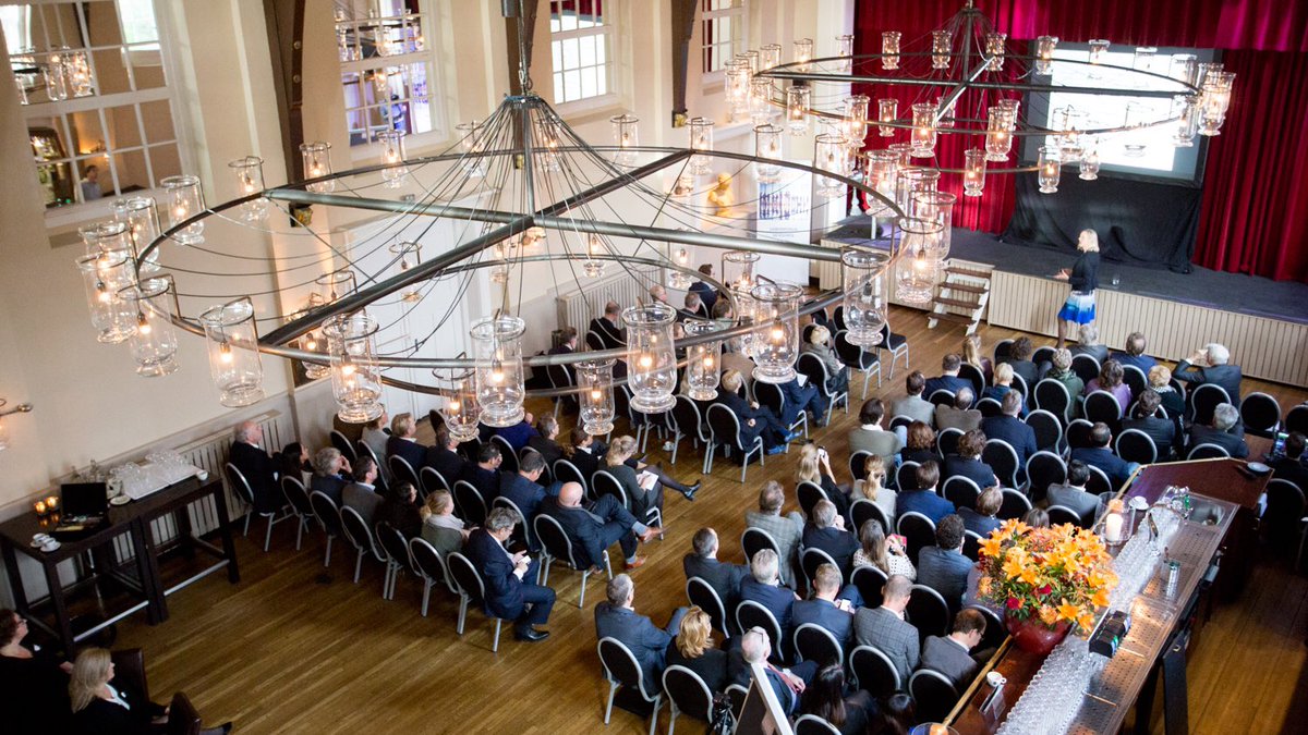 Mooie (volle) zaal voor de Arbeidsmarkt van Morgen in <a href="/DeLindenhof1/">De Lindenhof</a> in Delft.