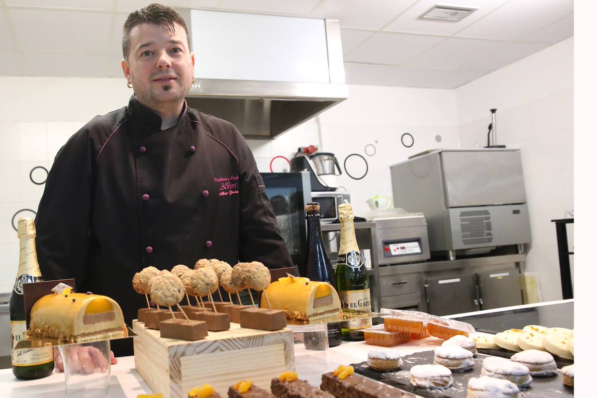 canalyantar's tweet photo. Éxito del curso de cocina y repostería navideña de EL COMERCIO https://t.co/NyHsWSQxwS
Patrocina @GrupoGaitero https://t.co/yeIZOjpCEU