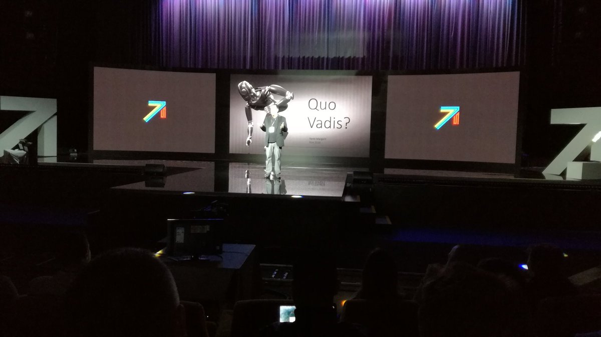IsraelinSK's tweet photo. Aj izraelski recnici ma #StartupAwardsSK #sask2016 https://t.co/QkvPyjNrZL