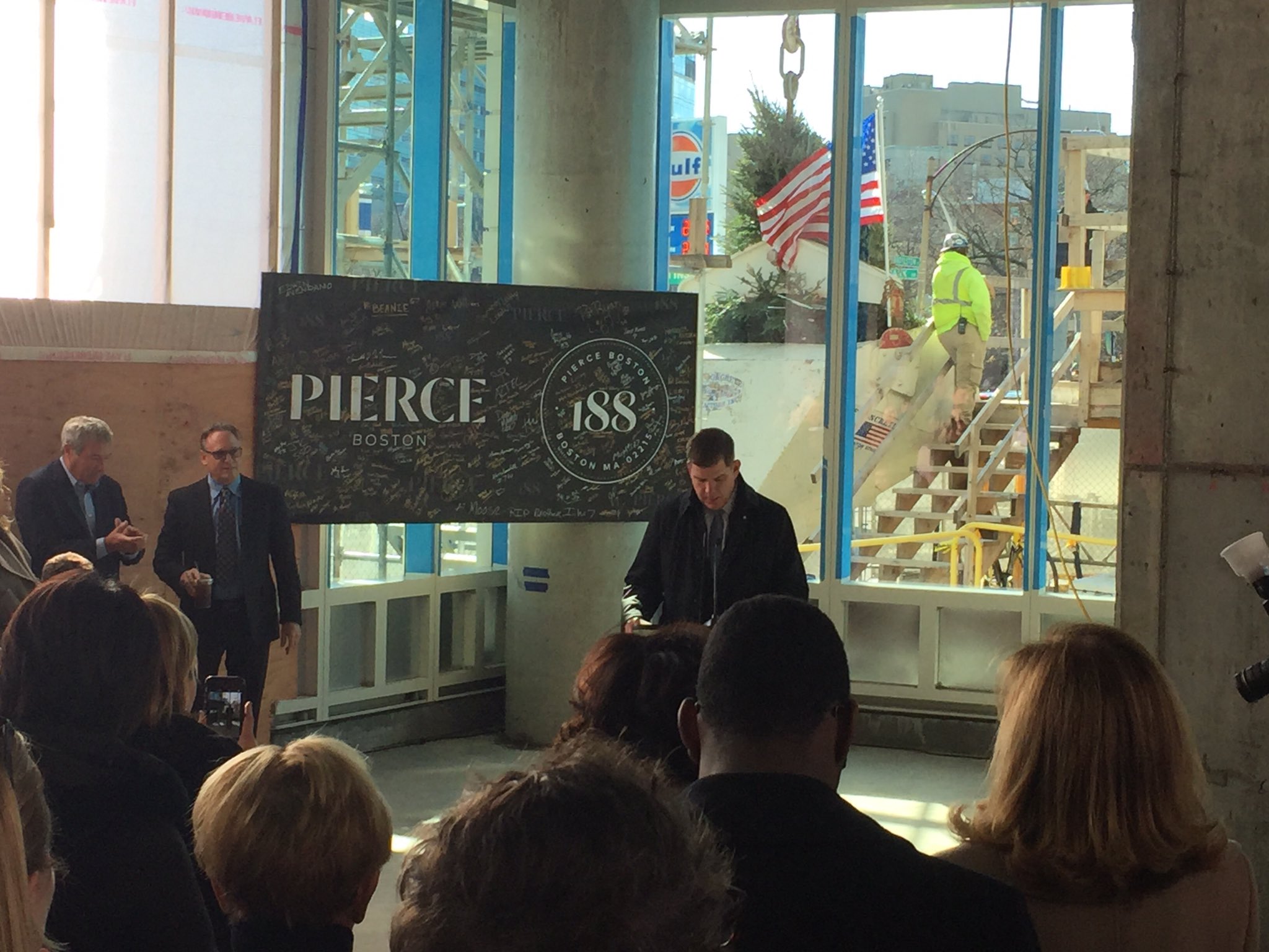 Cyr-JjhUAAAATkH.jpg:large