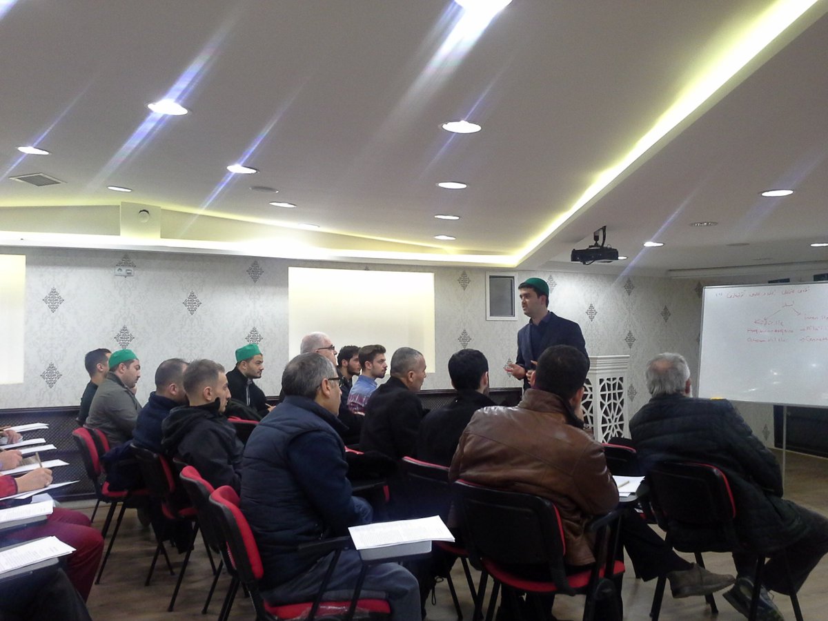 "İman ve Ahlak Atölyesi"nde ilk dersimiz başladı. Konu: İman insana ne kazandırır?
<a href="/osmanlidernegi/">Osmanlı Eğitim ve Kültür Derneği</a>