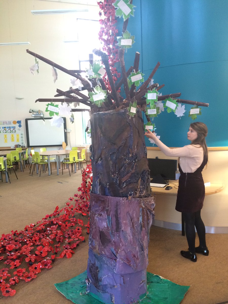 BarrettStuPlym's tweet photo. Finished @Mayflower_MCA "Tree of kindness", completed by Blue Block. 
ft. Miss Blake. https://t.co/jjrKVo7yc0