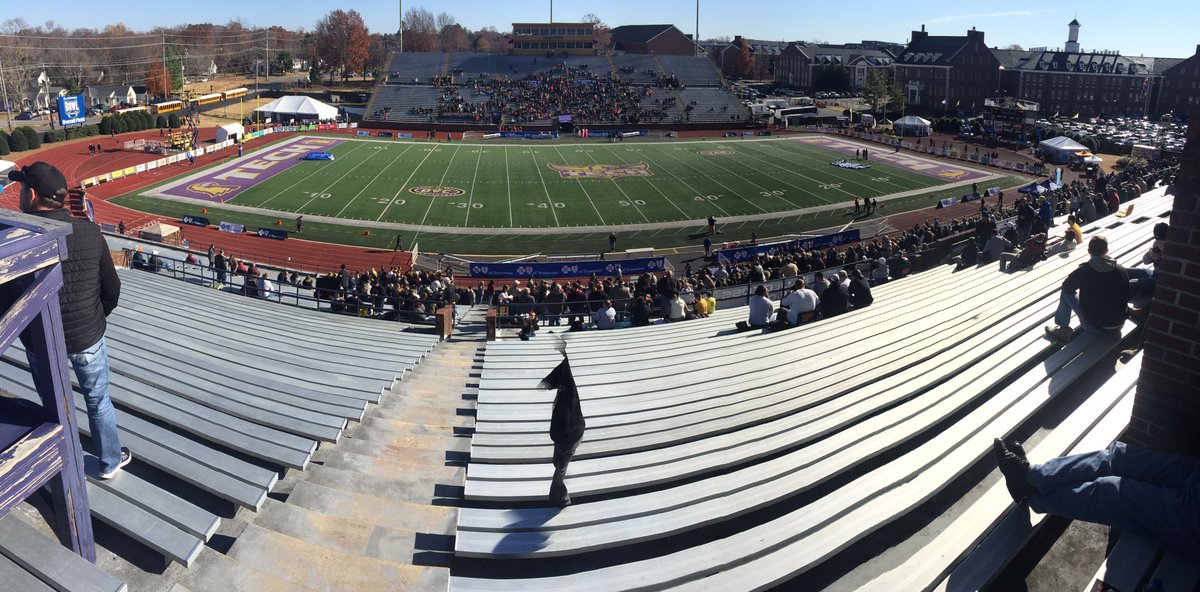 DresdenFootball's tweet photo. 10 minutes to kickoff for one of the biggest games in Dresden's history. #BCbowl #DresdenFootball #BeatGreenback https://t.co/sPYfGm53mn
