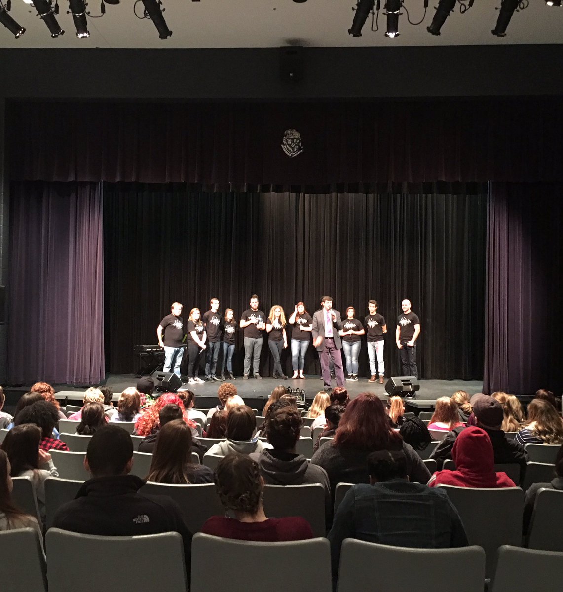 JessCoArts's tweet photo. Thank you EKOs and Prof. Zach Marshall for visiting our district and sharing music and info about EKU! @EKosEKU https://t.co/rekhF9nM1n