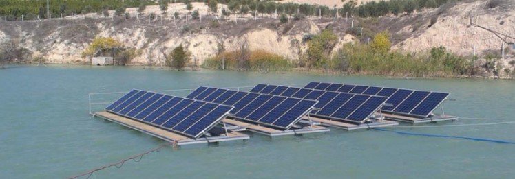 trsolarbaba's tweet photo. TYT tarafından kurulacak olan Yüzer Güneş Enerjisi Sistemi "Hydrosolar", 100 evin elektrik ihtiyacını karşılayacak.

https://t.co/CCT4RGz5kn https://t.co/x9RxRDl5AW