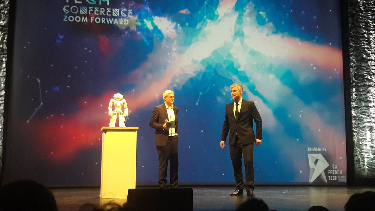 #DigitalTC Invité surprise : Georges Clooney ;) #sosie #magie