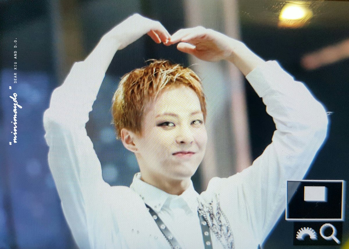 MINIMAYDO's tweet photo. 161202 MAMA레드카펫 #시우민 #민석 #XIUMIN
하트하트 🙊❤❤❤ https://t.co/Nb50VWNAYu