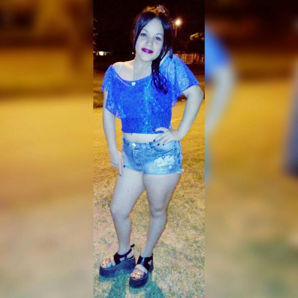 Euge_Cat's tweet photo. La Que Muchas No Solortan🎶👑😈 https://t.co/8ej0PwUCIi