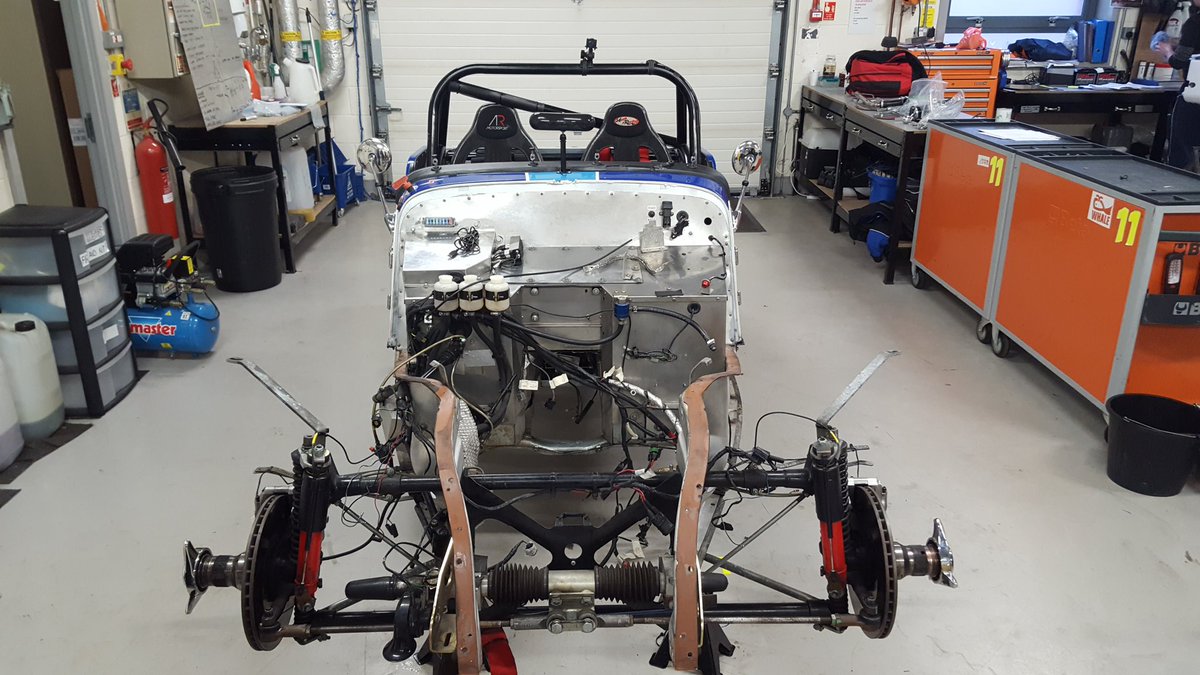 Wheres the engine gone? Students been working hard this morning #2017prep <a href="/UWRacing/">UWRacing</a>  <a href="/CraigHamiltonSm/">Craig Hamilton-Smith</a> <a href="/morganmotor/">Morgan Motor Company</a>