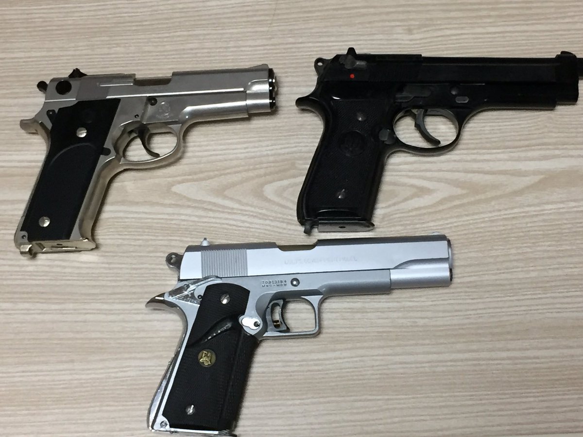 ゴリラ警視庁捜査第8班で風間刑事(神田正輝)が使用していた銃 3丁 S&W