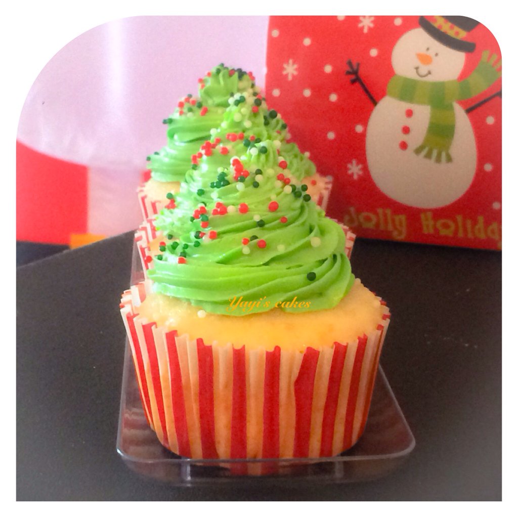 yayicakesdesign's tweet photo. #Christmas https://t.co/EyoGxXz3oN