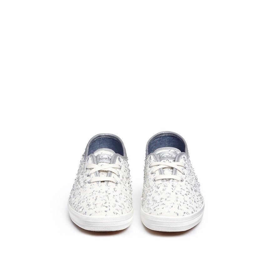 #KedsXMalhiaKent Champion Fringe
IDR 1.199.000
DM/LINE @LMC1977J (using @)
