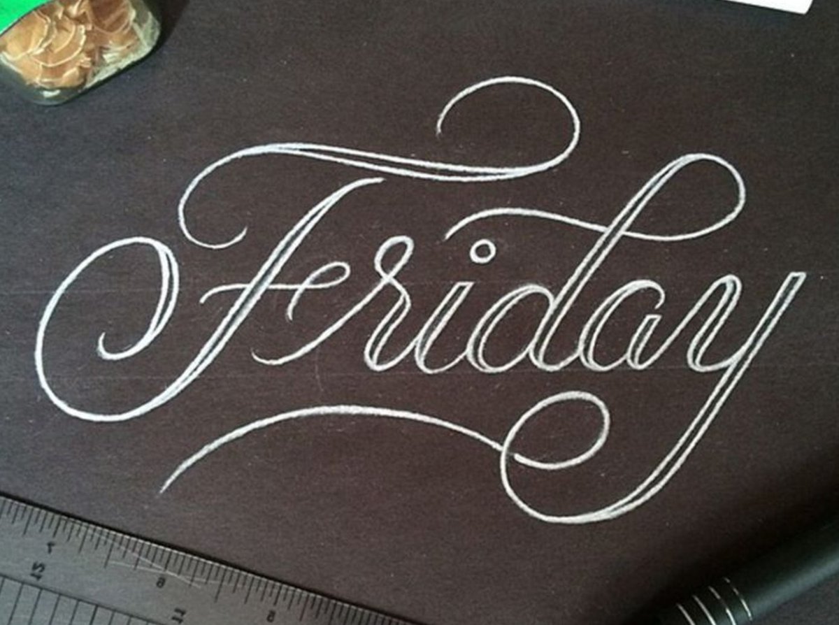 Dabble_Denver's tweet image. May your #Friday sparkle! We’ve got #calligraphy and #handlettering classes lined up all month. #moderncalligraphy #handwritten #handfont