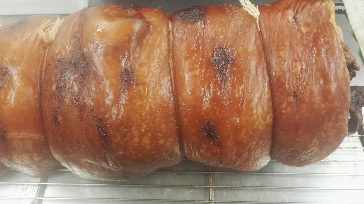 QuintoQuartoUK's tweet photo. #Porchetta ready now! Tonight #RomanTrattoria @greenroomN16 https://t.co/UngoQaDQwB