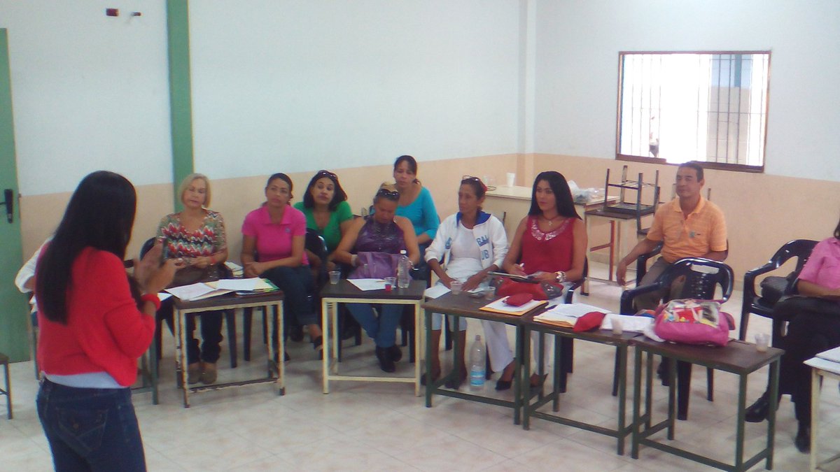 CEINGuatireZ's tweet photo. #Circuito9 #CongresoPedagógicoCircuital trabajando en la construcción de la calidad educativa @ZEMPLAZAMORA16 @Dsupervisionzep @EbdrRamonab https://t.co/TKhvagwTrW