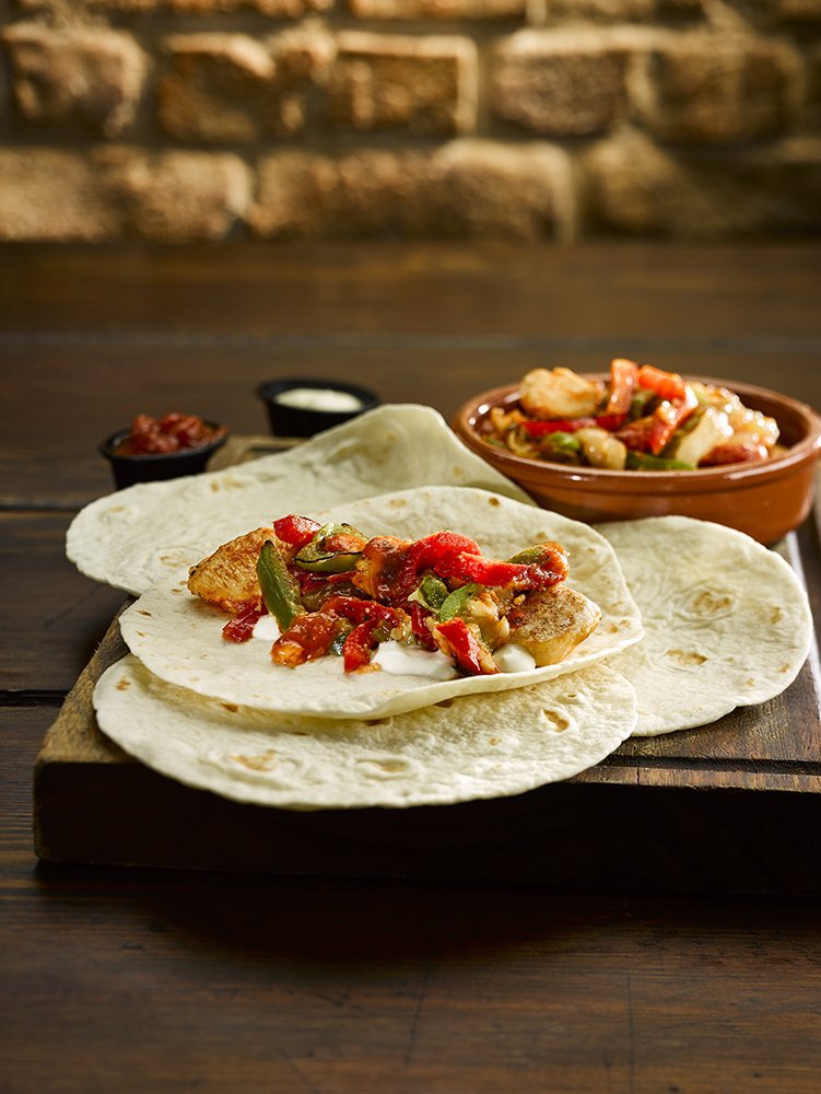ShareTheShack's tweet photo. Party planning? You can’t go wrong with our Chicken Fajitas &amp; Dips! #yummy #hostwiththemost https://t.co/iF3K0Blny4