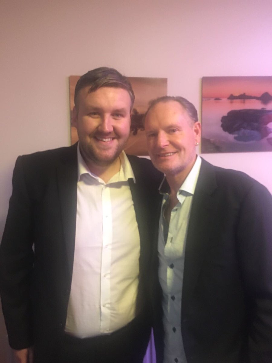 Great pic of <a href="/DFImpressionist/">FarleyTV</a> with the legend Gazza! Northern Ireland event with @MakeYoursEpic #football #impressionist