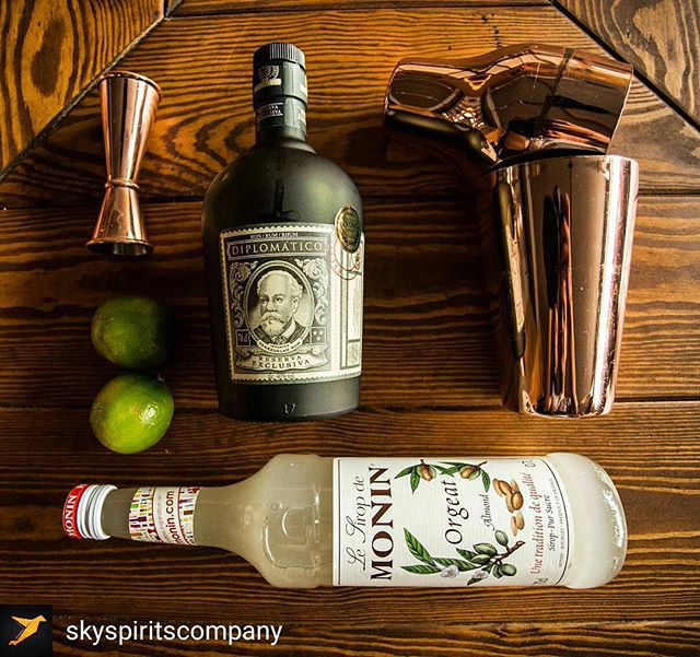 Bartender's essentials for the Diplomatico World Tournament! 
#diplomatico #rum #rumisfun #cocktails 📷:@thebittersreality @skyspiritscompany