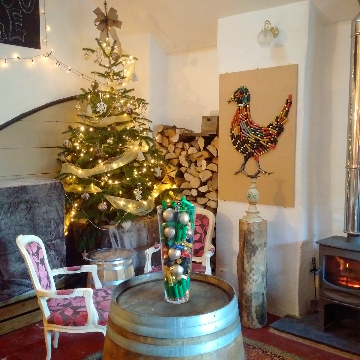 buccleucharms's tweet photo. Chalet Coo Pop-Up bar opens at 4pm today, get tweeting.. https://t.co/z9OA4GucQU