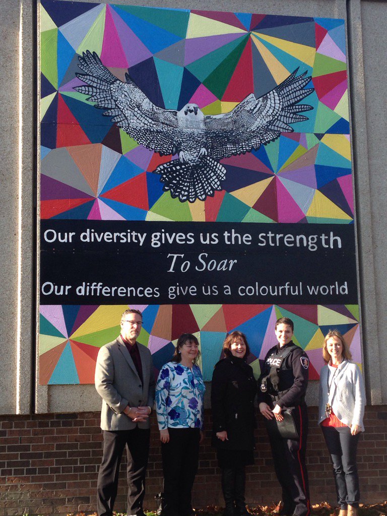 kimaroch's tweet photo. @WestviewFreedom We are very proud of our new diversity mural. Thank you to those who helped it happen! https://t.co/929CM6Ji6R