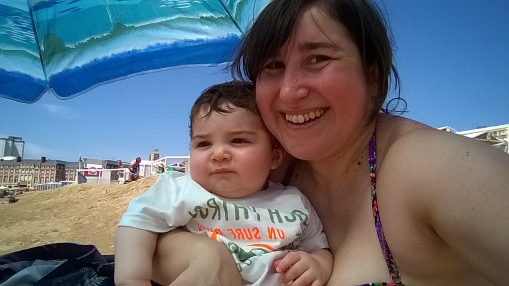 IaaniinaaStereo's tweet photo. #GenteSelfie @gentesexyradio acá desde #Mardel Adam x 1vez en el mar!Saludos a mis compas los pasteleros de #Decata https://t.co/ksMYaZYZGp