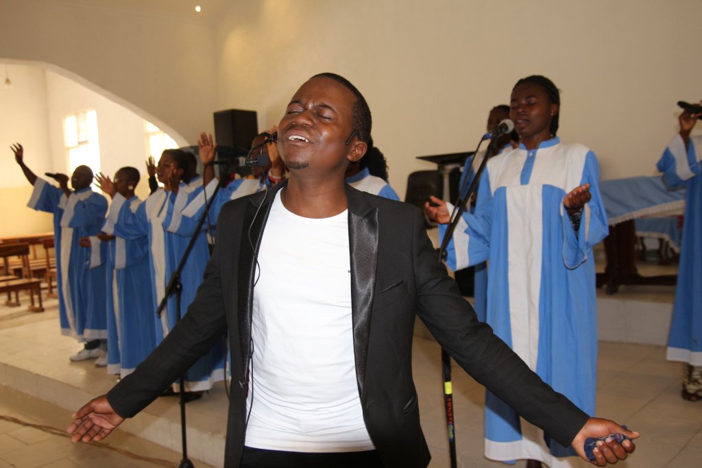 cbcagomaville's tweet photo. Joignez-vous au culte d'aujourd'hui
L'obéissance à Dieu et ses conséquences
Genèse 22:1-13; 1Jean 5:3-6. https://t.co/HNC8g2MSLO