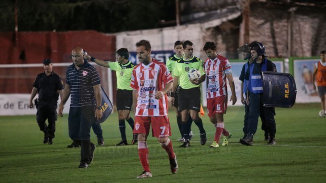 jbattagliotti's tweet photo. Vuelve Iván "Memo" #Borghello en #AtléticoParaná. El sábado será titular ante #Ferro.. https://t.co/KdFEs8kWzp https://t.co/eh8iD9aL1a