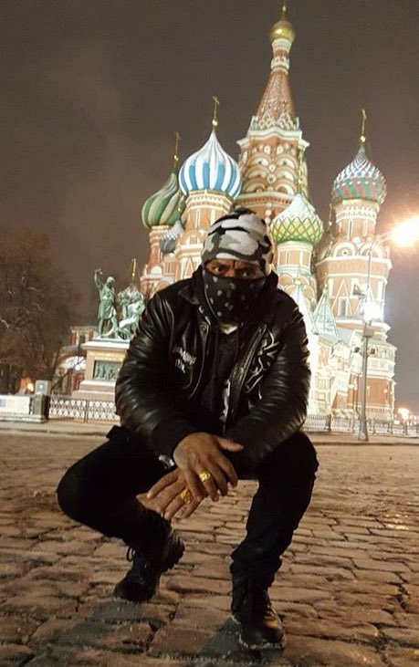 iceexports's tweet photo. This is how we move @PRODIGYMOBBDEEP Reporting LIVE from Moscow, Russia #IceExports https://t.co/eoIdjNITNy