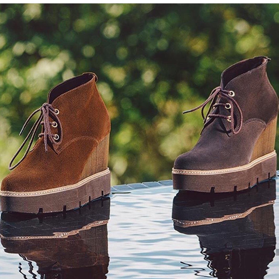 Estos son uno de nuestros botines favoritos para esta temporada 💕 Cómodos, originales y súper estilosos 😍 Son de #PedroMiralles✨#MarBoutique