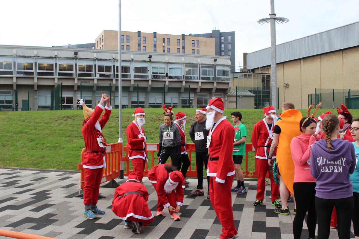 DsasEvents's tweet photo. Congrats to all who took part in @Kidscan_UK Santa Dash 2016 organised by @UoSSportsCentre (more photos https://t.co/1hvFZ4dT0I) https://t.co/M8cY4PhsgZ