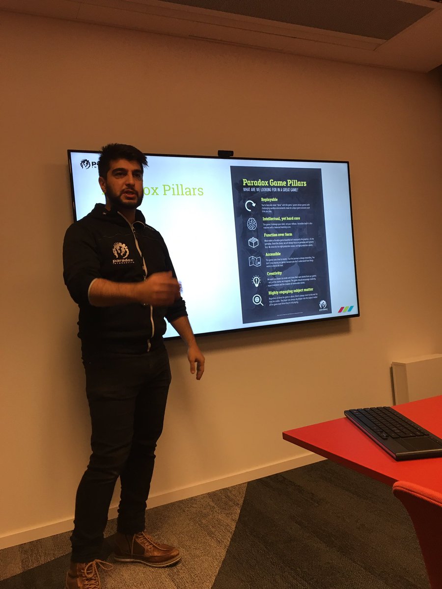 AndreeaChifu's tweet photo. @ShamsJorjani talking to #PDXfans about Paradox culture, genres and game pillars! #fangathering https://t.co/pJdikgAIzr