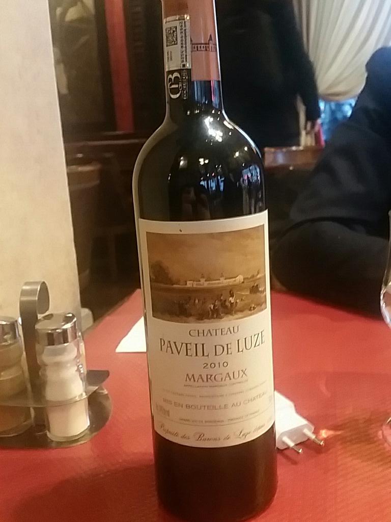 As runner-up of the #internationalhackathon #Symetrics  skips the bubbels...#margaux