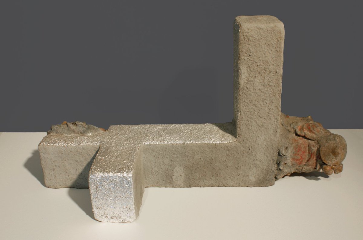 En vente jusqu'à samedi dans le cadre de notre #exposition #bénéfice: Dominique Sirois, "Luck (série Archéologie mondialisée)" <a href="/do_mi_si/">Dominique Sirois</a>