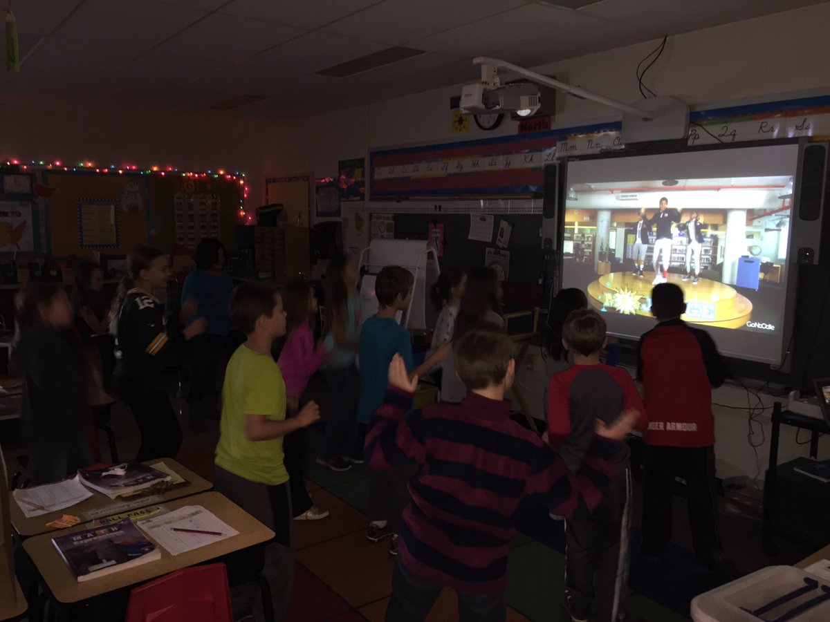 DoxeyGrade3's tweet photo. Brain Break! Poof Shazam! #gonoodle #sdmtalent https://t.co/j4Vqj2J9CZ