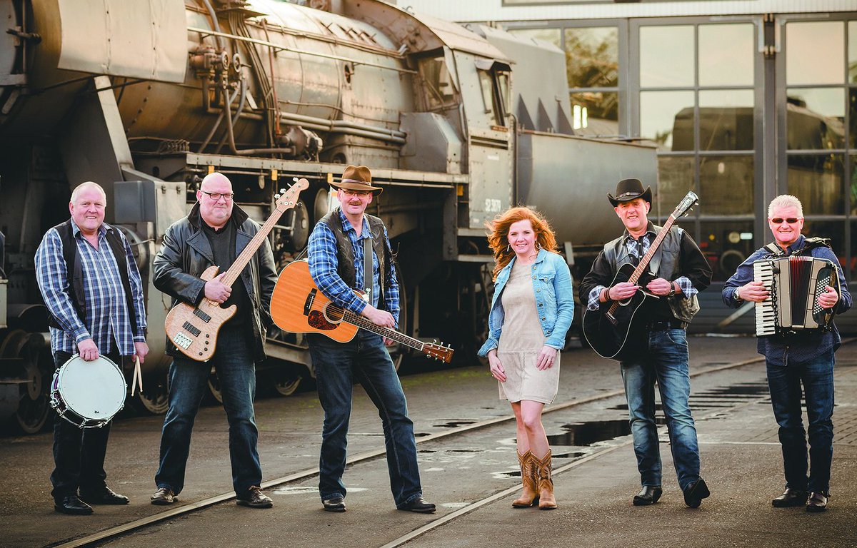 Americana Unlimited laat country, blues, folk samensmelten tot onvervalste americana. Komt dat zien! #SXP16 #3FM <a href="/SeriousRequest/">3FM Serious Request</a>