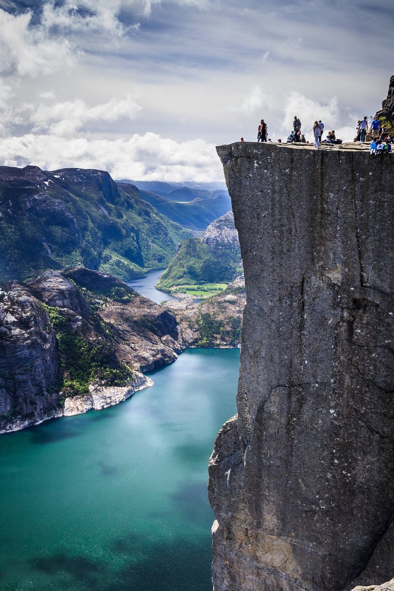 We'll never get bored of these Norwegian views... (Photo: Ronel Reyes) #norway #adventure #travel #explore