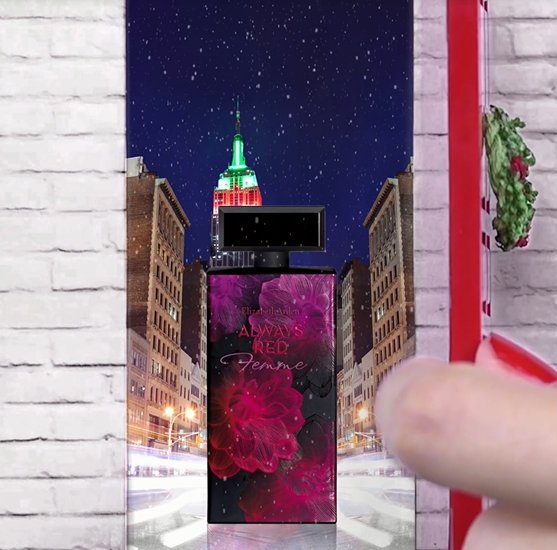 ArdenCanada's tweet photo. Tip for your most stylish friend: The dynamic blend of Blackcurrant Bud, and Peach Blossom makes #AlwaysRedFemme the perfect accessory. https://t.co/2gPgYJI4Zu