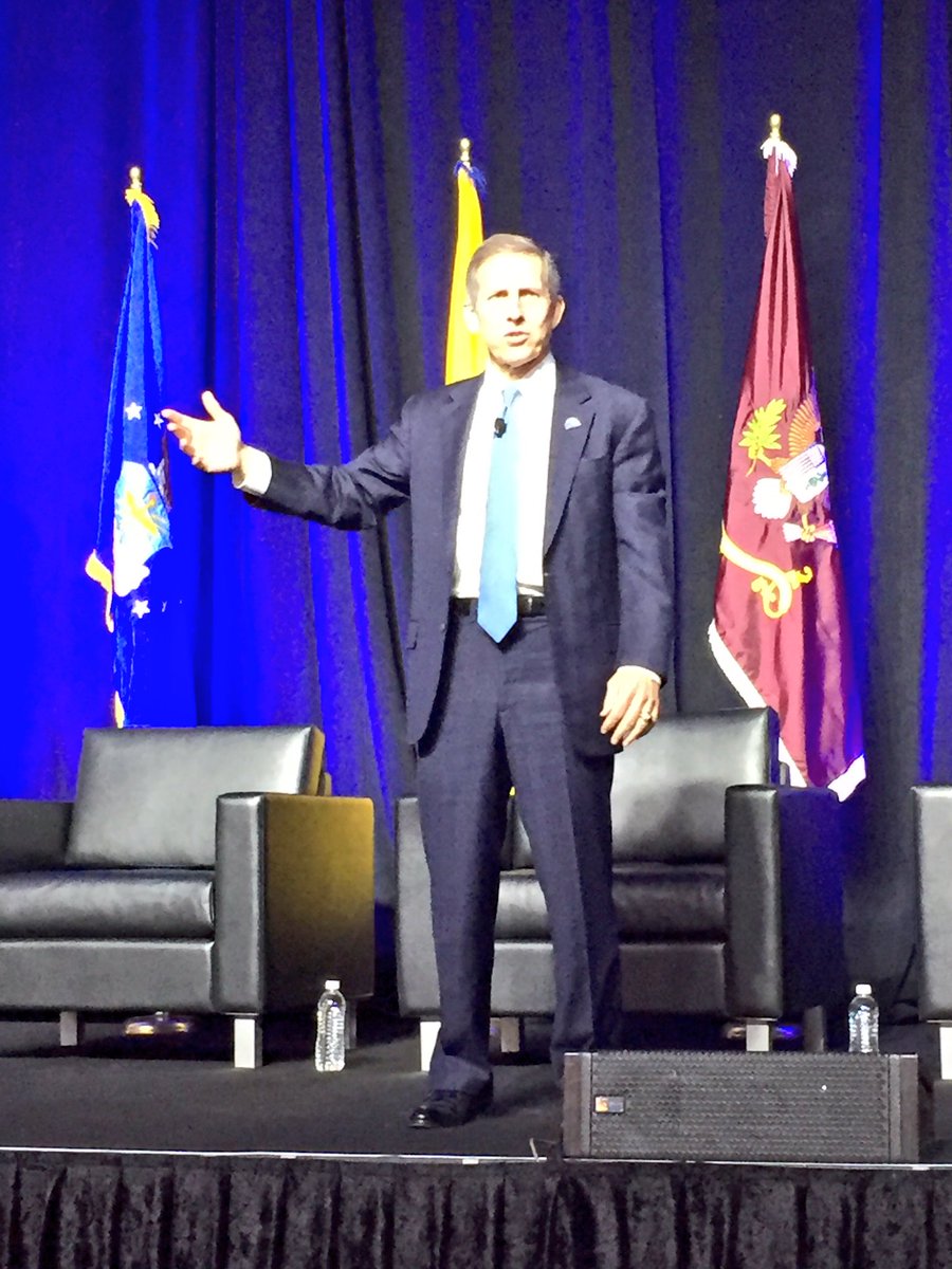 MilitaryHealth's tweet photo. @DeptVetAffairs Deputy Secretary Sloan D. Gibson is giving closing remarks on transforming the VA at #AMSUS2016! #militaryhealth https://t.co/JBz2CfxHxg