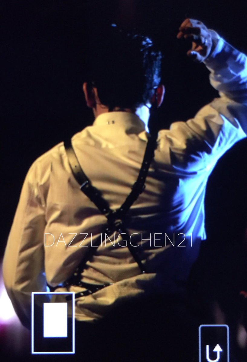 dazzlingchen21's tweet photo. Sexy 😍😍😍😍😍첸첸 #CHEN #김종대 #종대 #2016MAMA #엑소 #EXO #첸 # https://t.co/aIleUYtopU