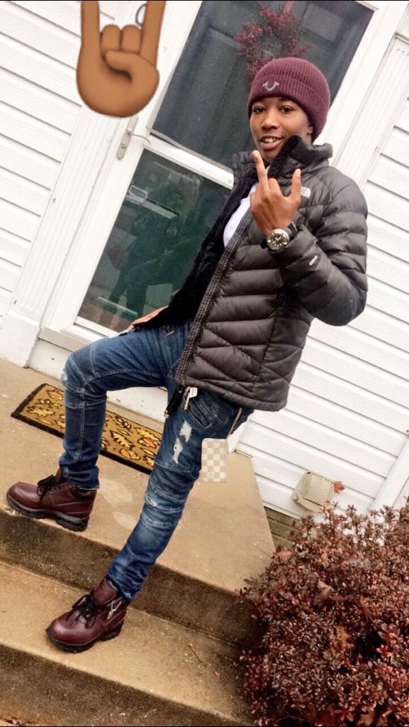 3Federal__'s tweet photo. I get em every winter, spring, summer, fall 💸🏃🏾 #juggathon https://t.co/Lsr5tD4CaX