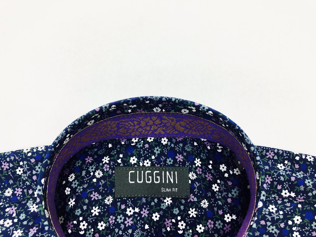 ^_^
🌺💐🌼🌹🌸🌻🌷
#camisacuggini #style #moda #buenosaires #menswear #woman #👽 #shirt #camisa #flores #ootd #it