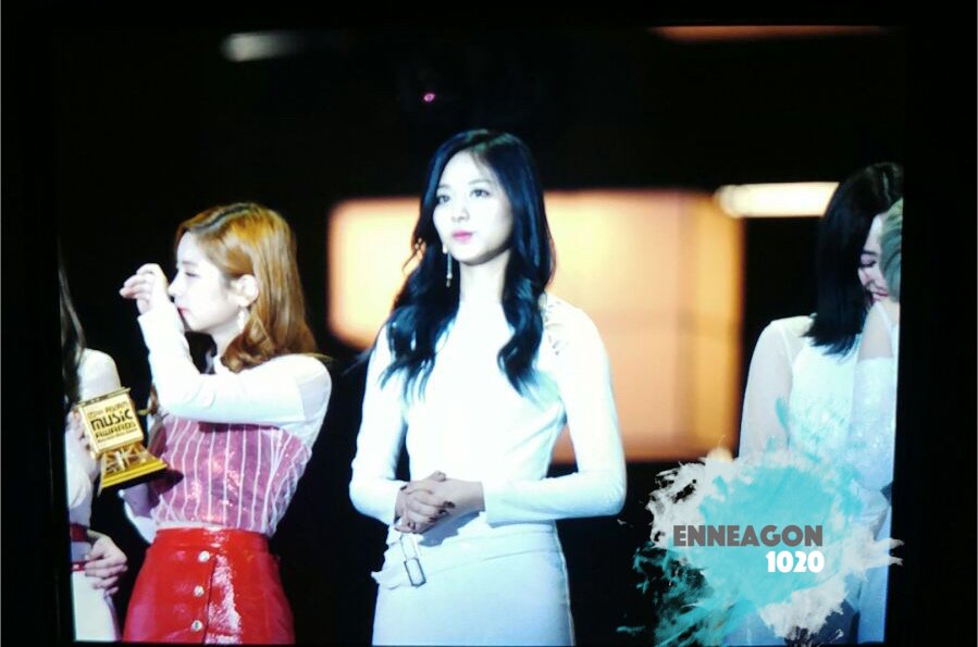 [트와이스] 단체로 눈물터진 트둥이들...ㅜㅜ | 인스티즈