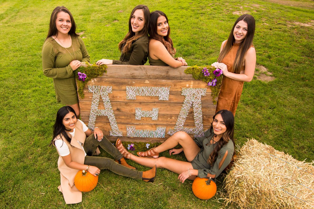 AXiD_Csus's tweet photo. E-Board appreciation post because soon we will be passing on their leadership roles to new sisters. Thank you for all your hard work 💙 https://t.co/E8lyxPkKBu