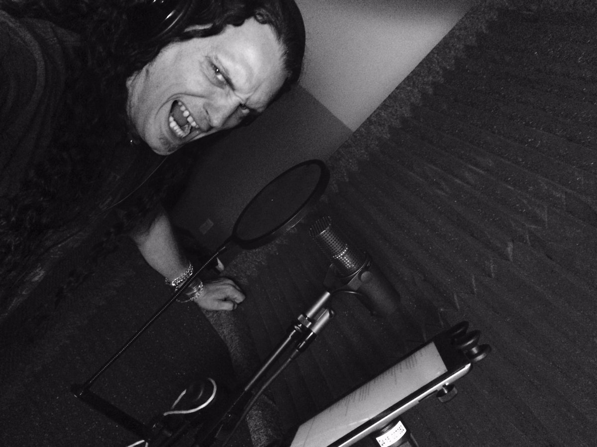 ZPTOfficial's tweet photo. Game on!
@shureinc #shure #shuresm7b #batsstudio #officialskidrow #skidrow #bringiton #fuckshitup #letsdothis #zptheart https://t.co/ddcxkDflvU